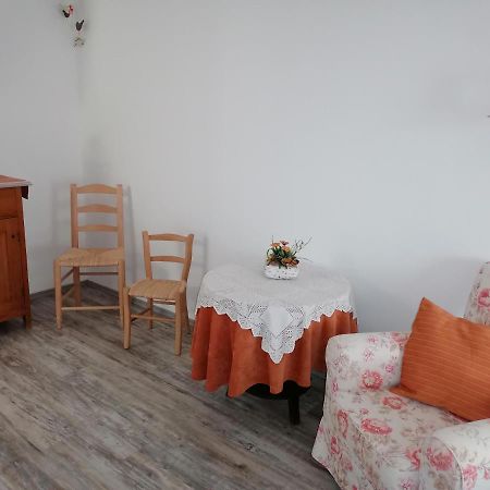 Mives Vendeghaz Hotel Pogany Bagian luar foto