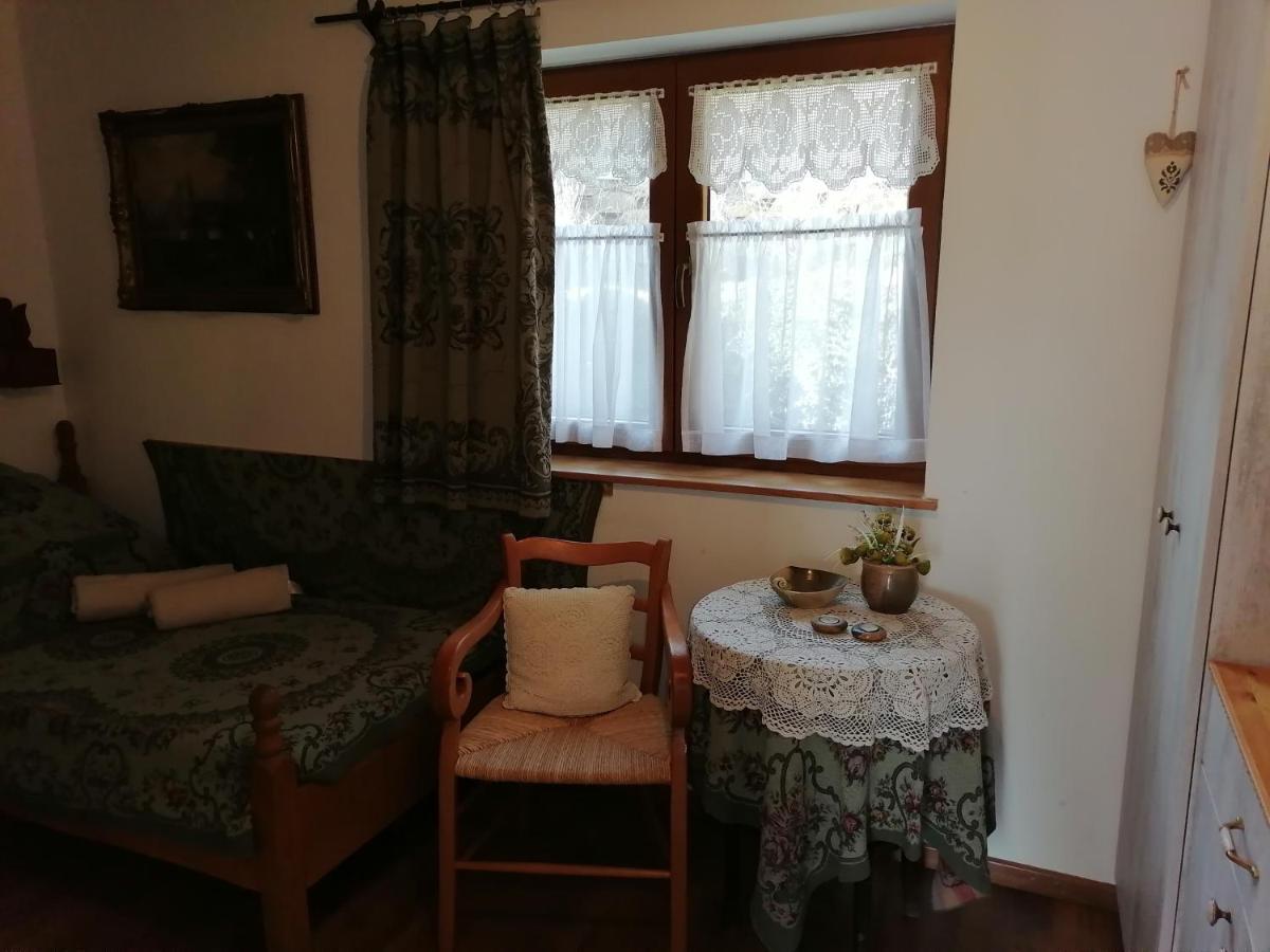 Mives Vendeghaz Hotel Pogany Bagian luar foto