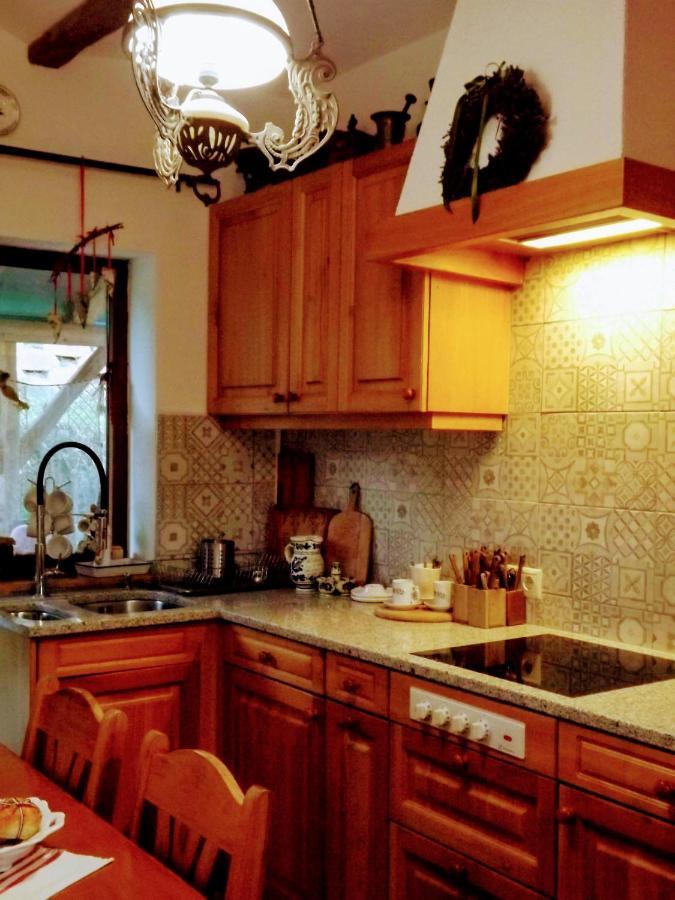 Mives Vendeghaz Hotel Pogany Bagian luar foto